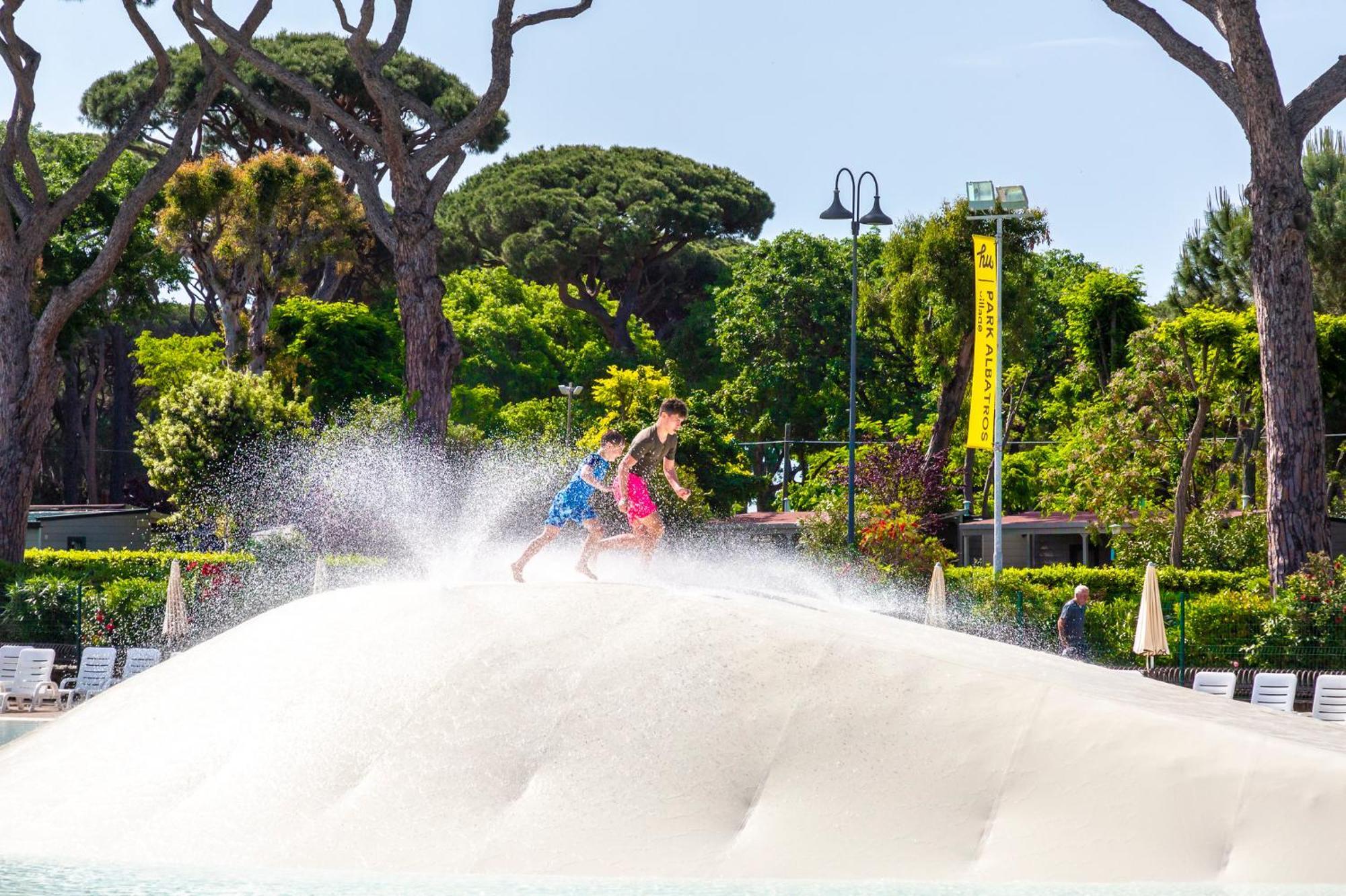 Hu Park Albatros Village San Vincenzo Esterno foto