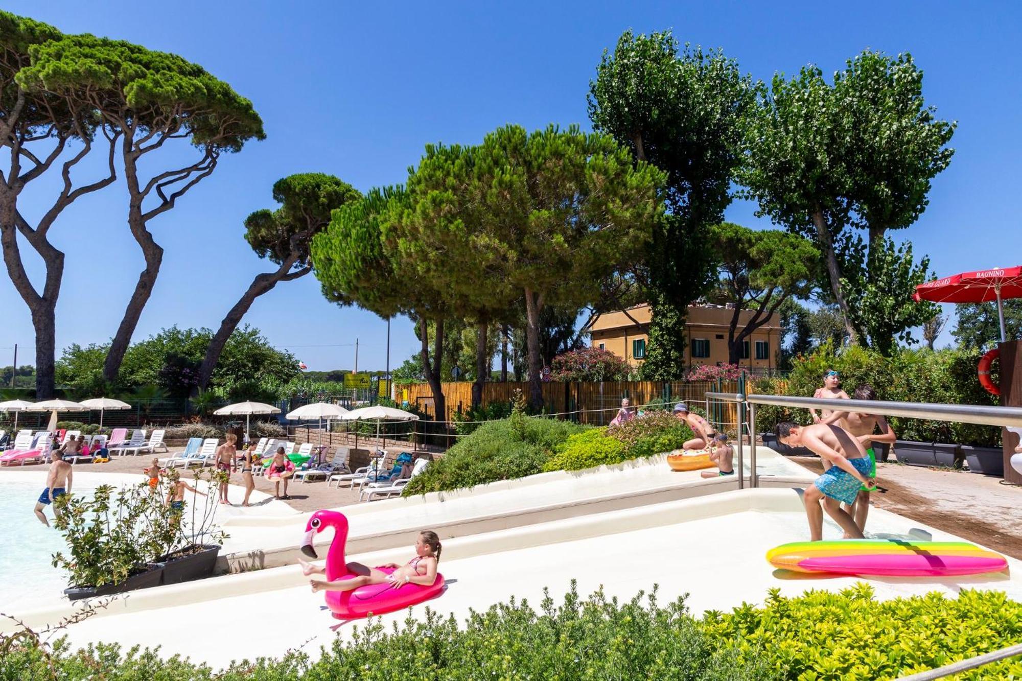 Hu Park Albatros Village San Vincenzo Esterno foto
