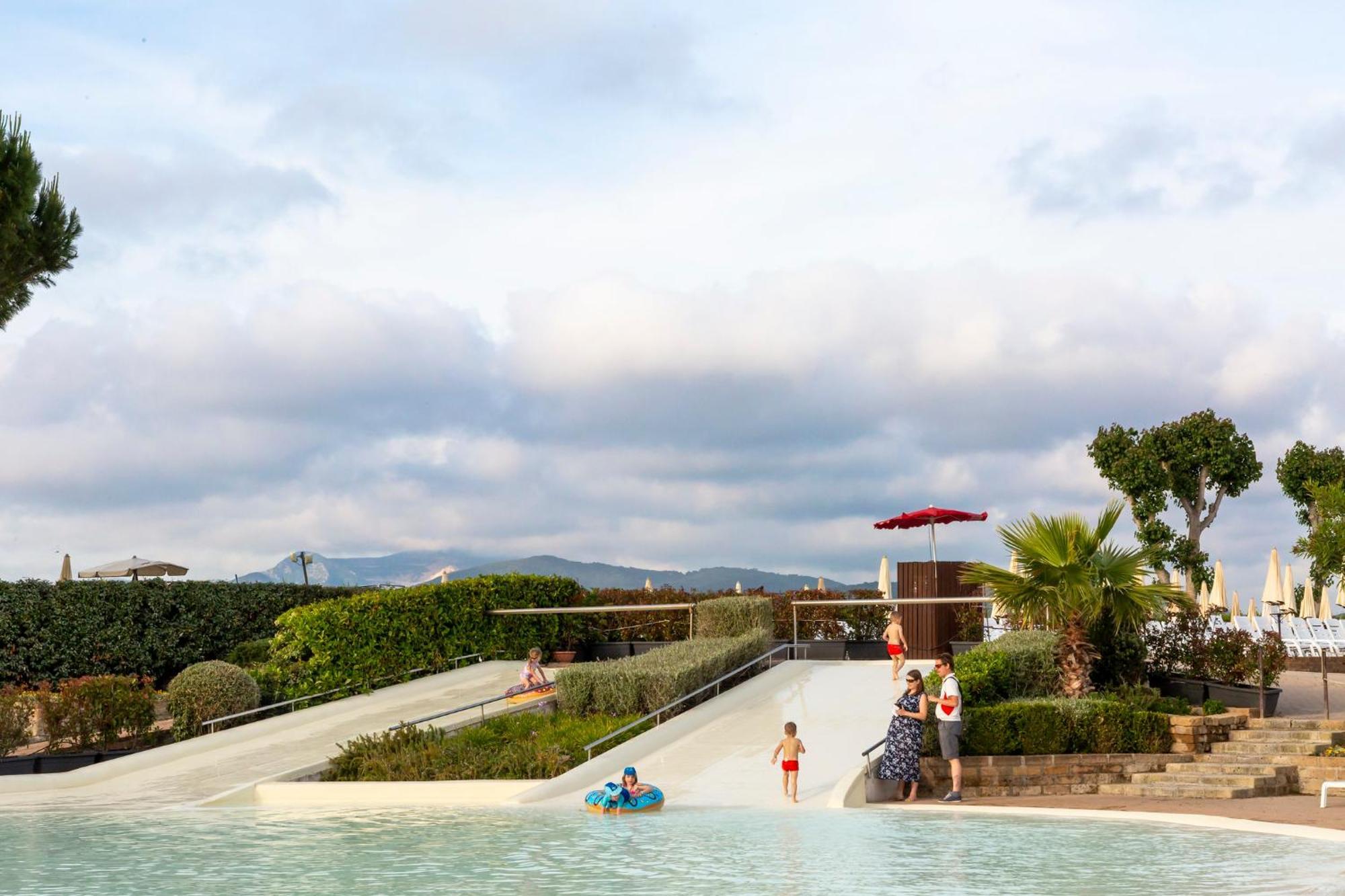 Hu Park Albatros Village San Vincenzo Esterno foto